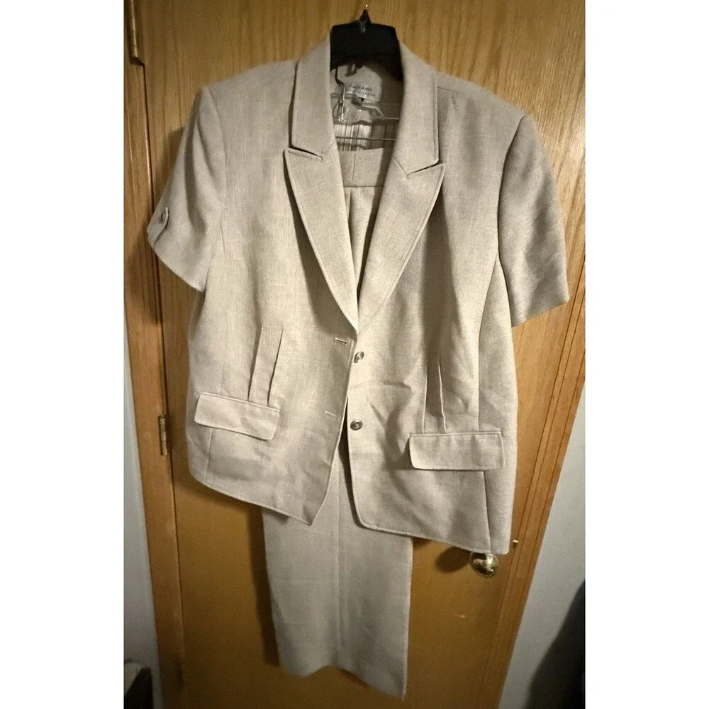 TAHARI BY ARTHUR LEVINE BLAZER/PANTS SUIT SIZE 22W Career Business Neutral Color - Picture 1 of 6